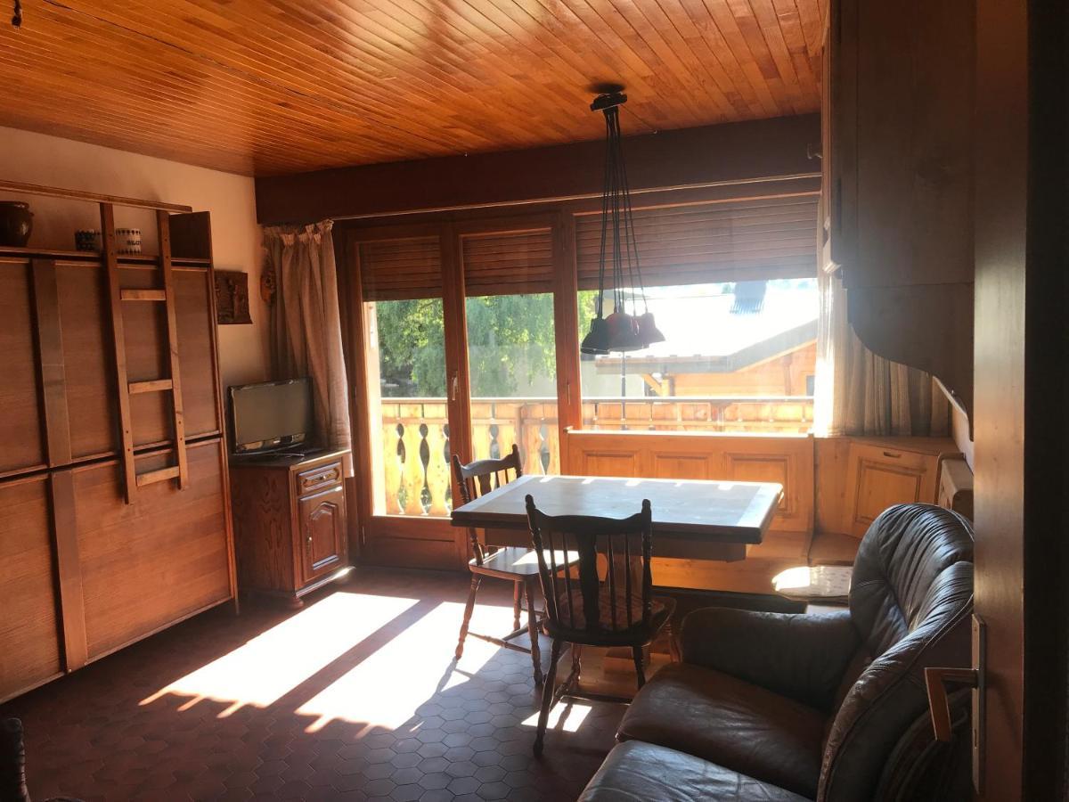 Appartement 2 Pieces Le Sapporo เลส์เฌต์ ภายนอก รูปภาพ